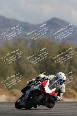 media/Oct-13-2025-Moto Forza (Mon) [[a66d839500]]/2-A Group/Session 4 Turn 7/